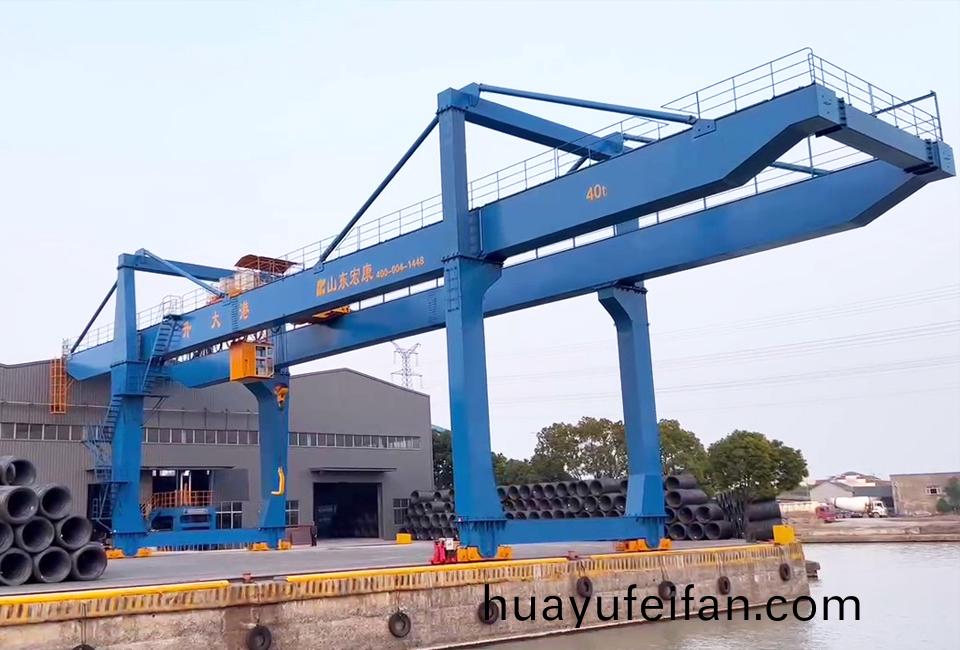 産(chan)品炤(zhao)片(pian)-門式(shi)起重機.jpg